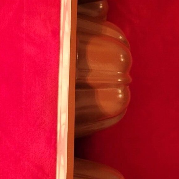 Nordic Ware Bundt-lette Pan 6 Cups Heavy Cast Aluminum Cake Mold - Brown & White - Picture 5 of 8